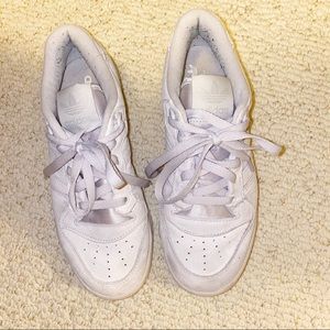 Adidas rivalry low shoes (white)